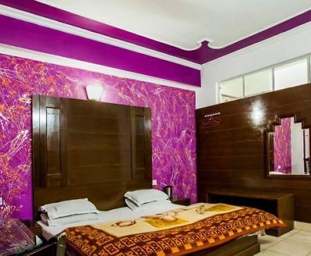 Hotel Library Presidency Мусори Екстериор снимка